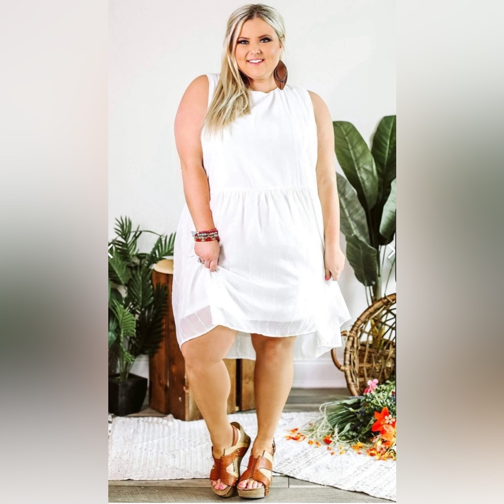 NWT Lovely Day Curvy white dress size 3X - Picture 2 of 9